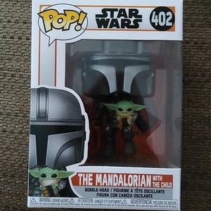 Funko Pop The Mandalorian with The Child